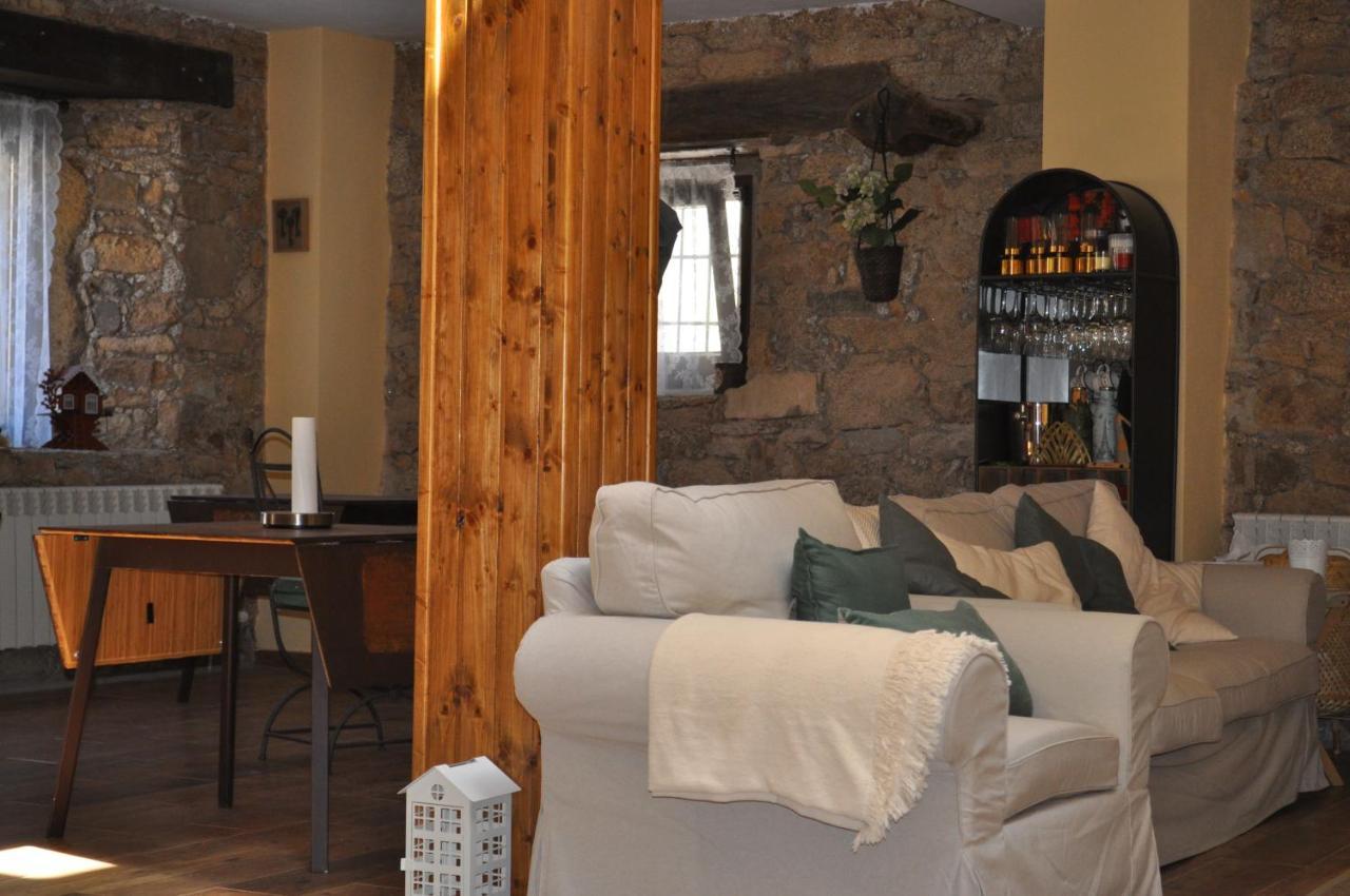 Hostal El Rincón Secreto de Gredos especializada en celiaquía y diabetes y jacuzzi Tormellas Exterior foto