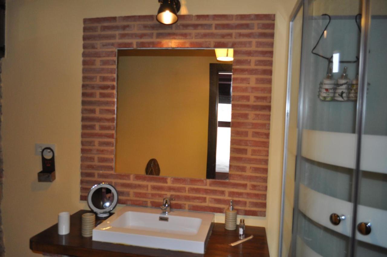 Hostal El Rincón Secreto de Gredos especializada en celiaquía y diabetes y jacuzzi Tormellas Exterior foto