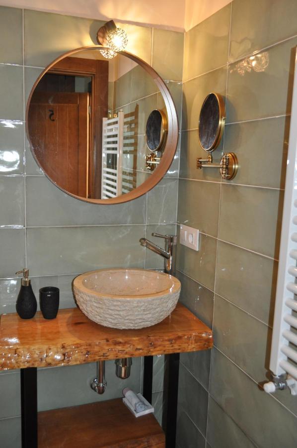 Hostal El Rincón Secreto de Gredos especializada en celiaquía y diabetes y jacuzzi Tormellas Exterior foto